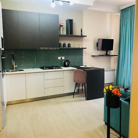 Apartamento Wellconect Kutaisi Exterior foto