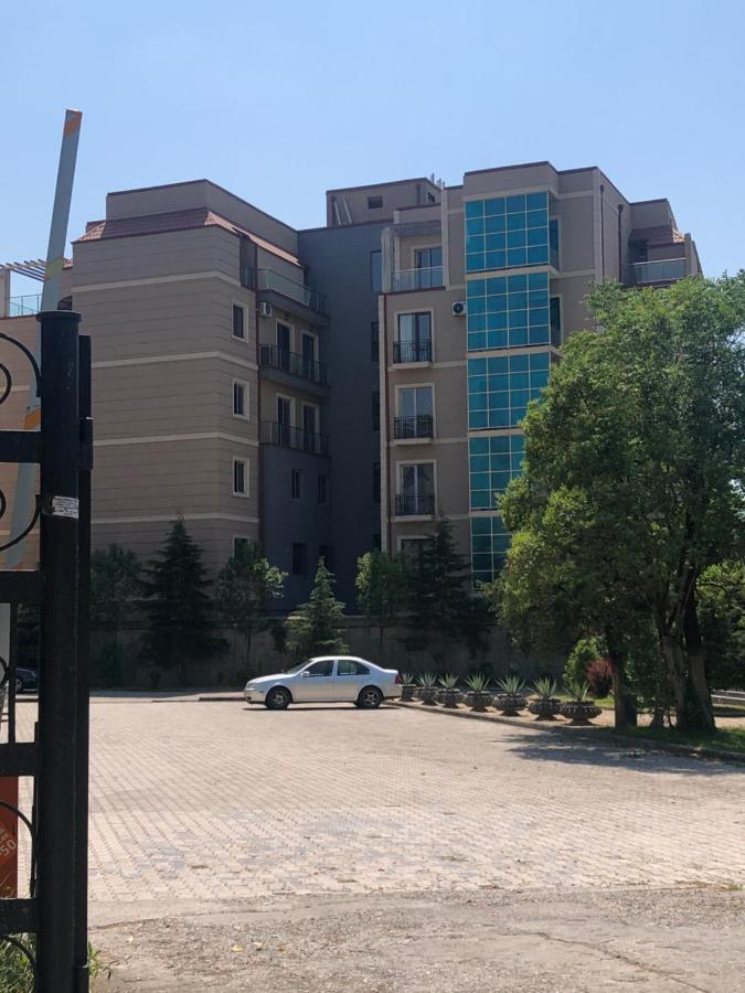 Apartamento Wellconect Kutaisi Exterior foto